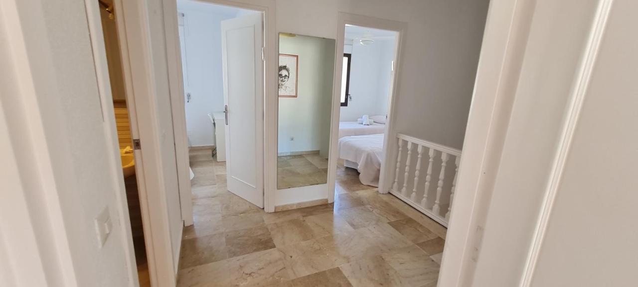 Maison Marbella Proche De La Mer Exterior photo